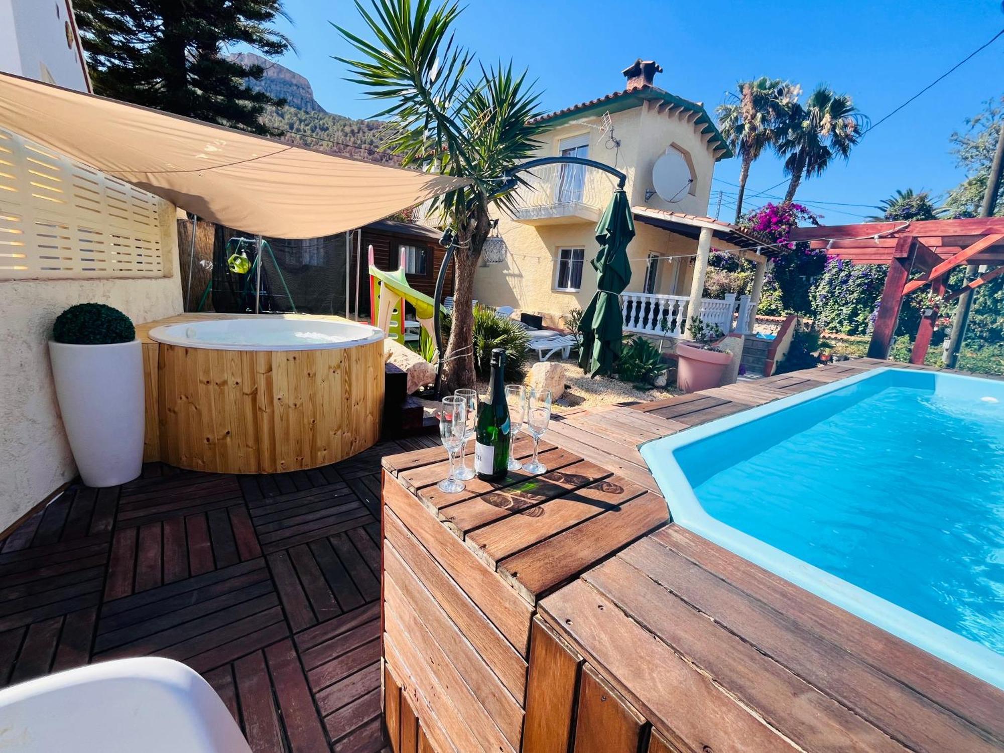Privado Piscina A 5min De La Playa Y Centro Jacuzzi Barbacoa Wifi Aire