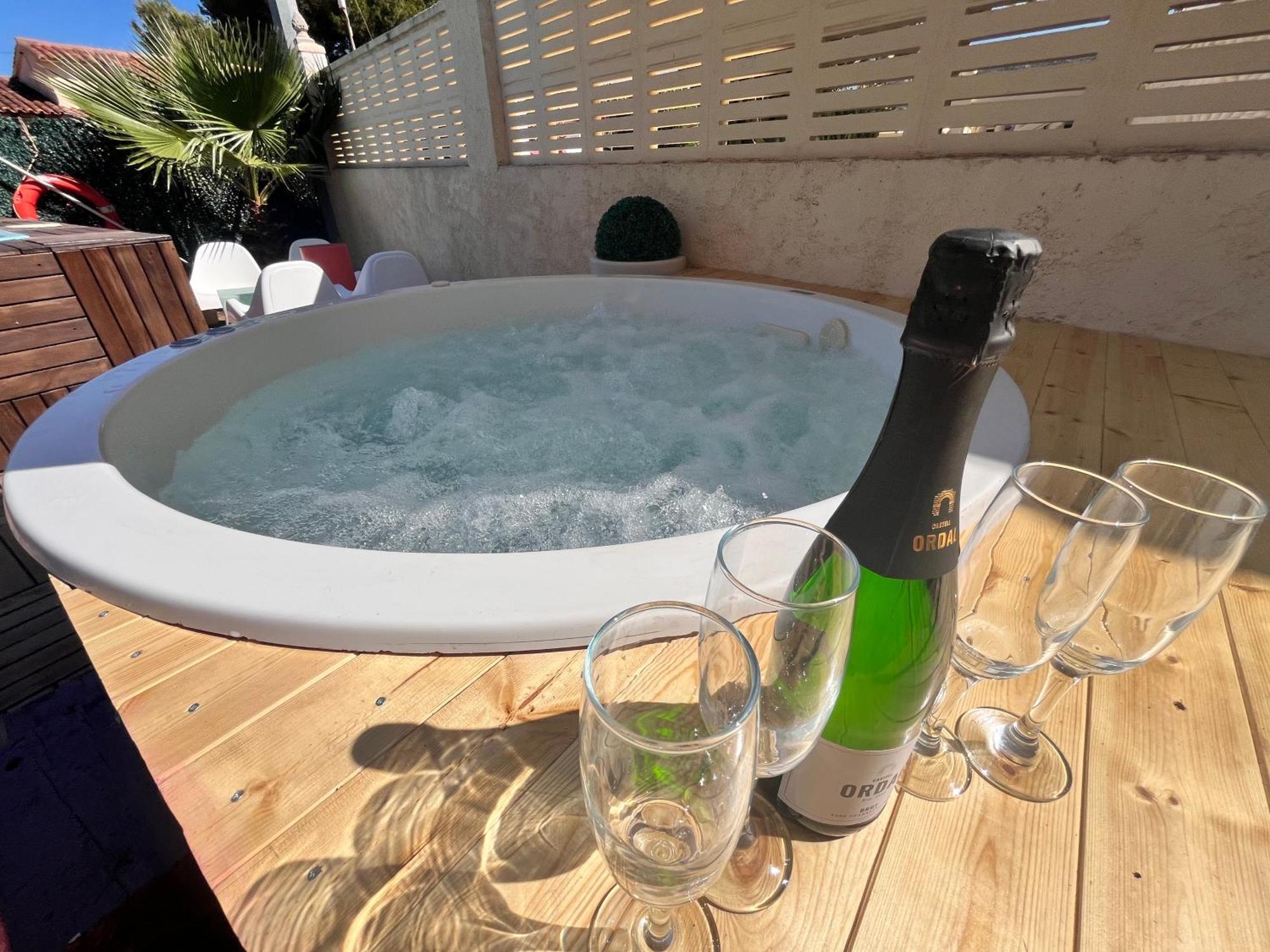 Holiday home Privado Piscina A 5min De La Playa Y Centro Jacuzzi Barbacoa Wifi Aire